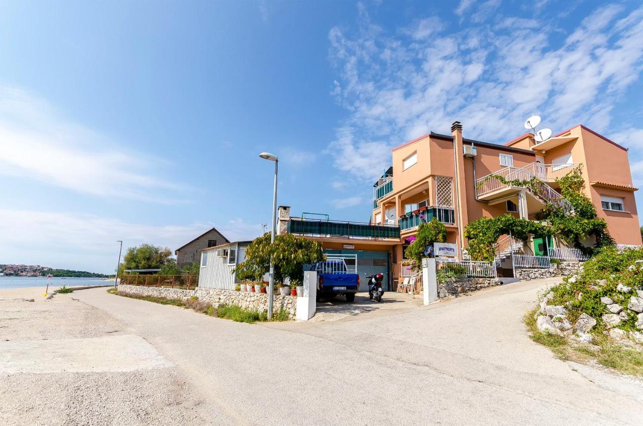 Apartments Nada Rogoznica  Eksteriør billede
